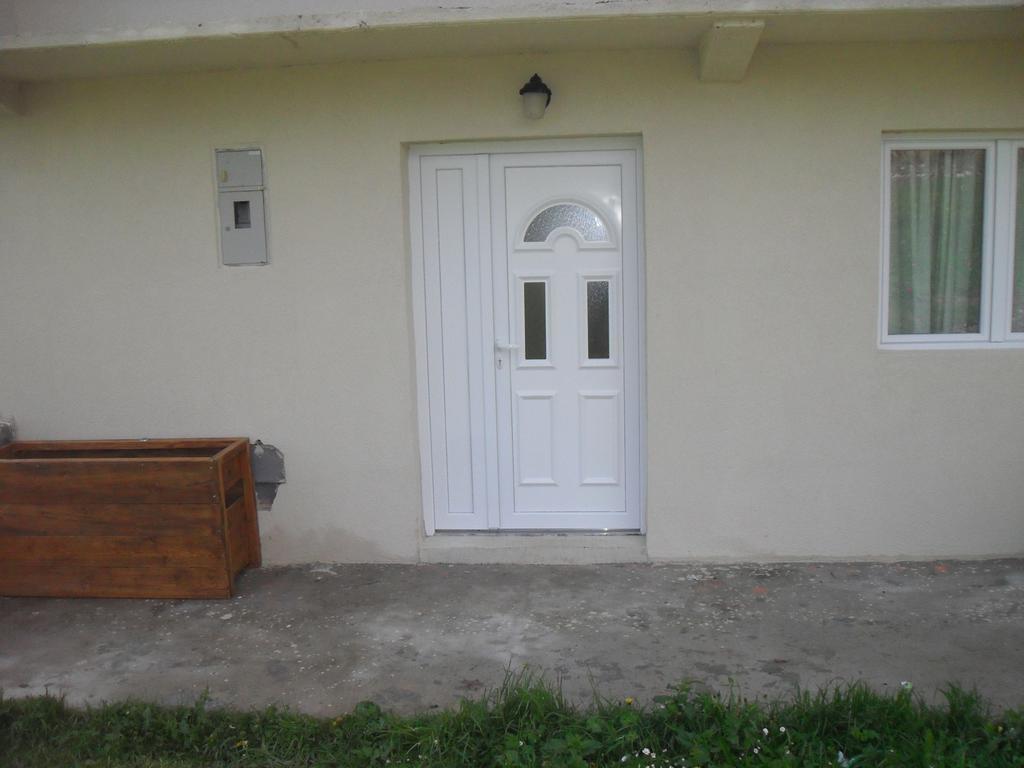 Guest House Baranin Pitomine Zabljak  Exterior photo