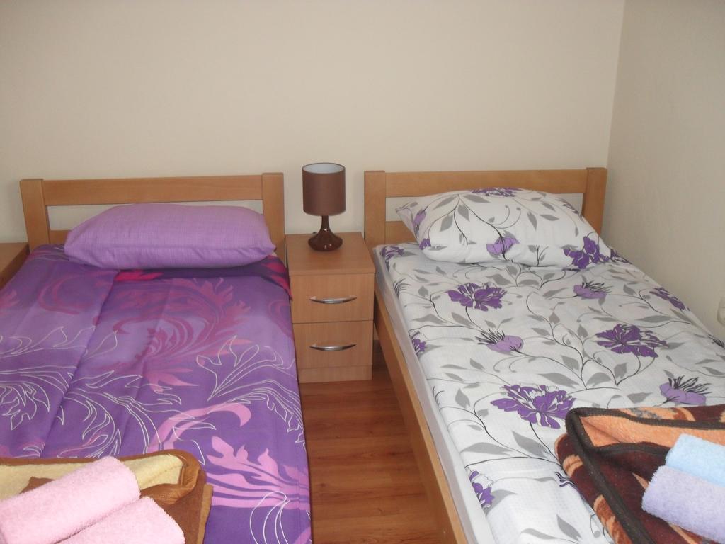 Guest House Baranin Pitomine Zabljak  Exterior photo
