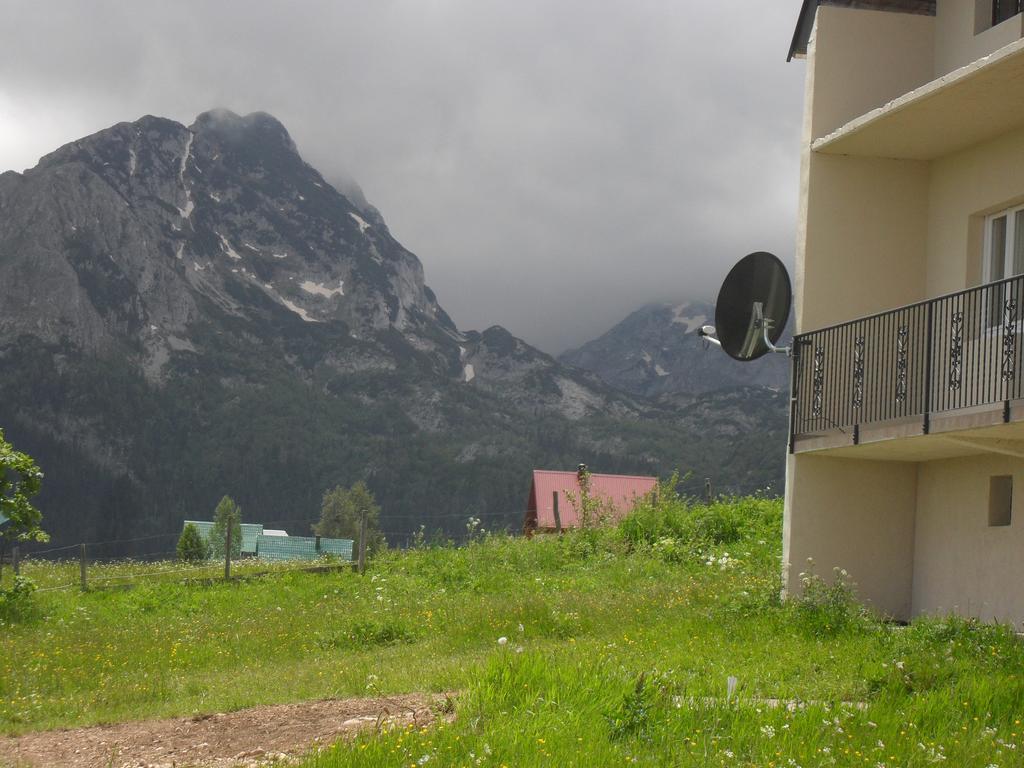 Guest House Baranin Pitomine Zabljak  Exterior photo