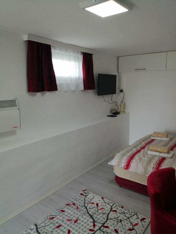 Guest House Baranin Pitomine Zabljak  Exterior photo